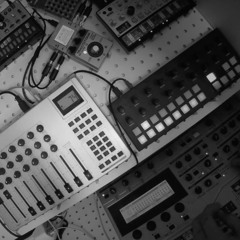 Exploring Dubtechno with Torso T-1, Yamaha RS7000 & Volca