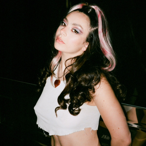 Charli XCX — unknown demo (PROBABLY FAKE)