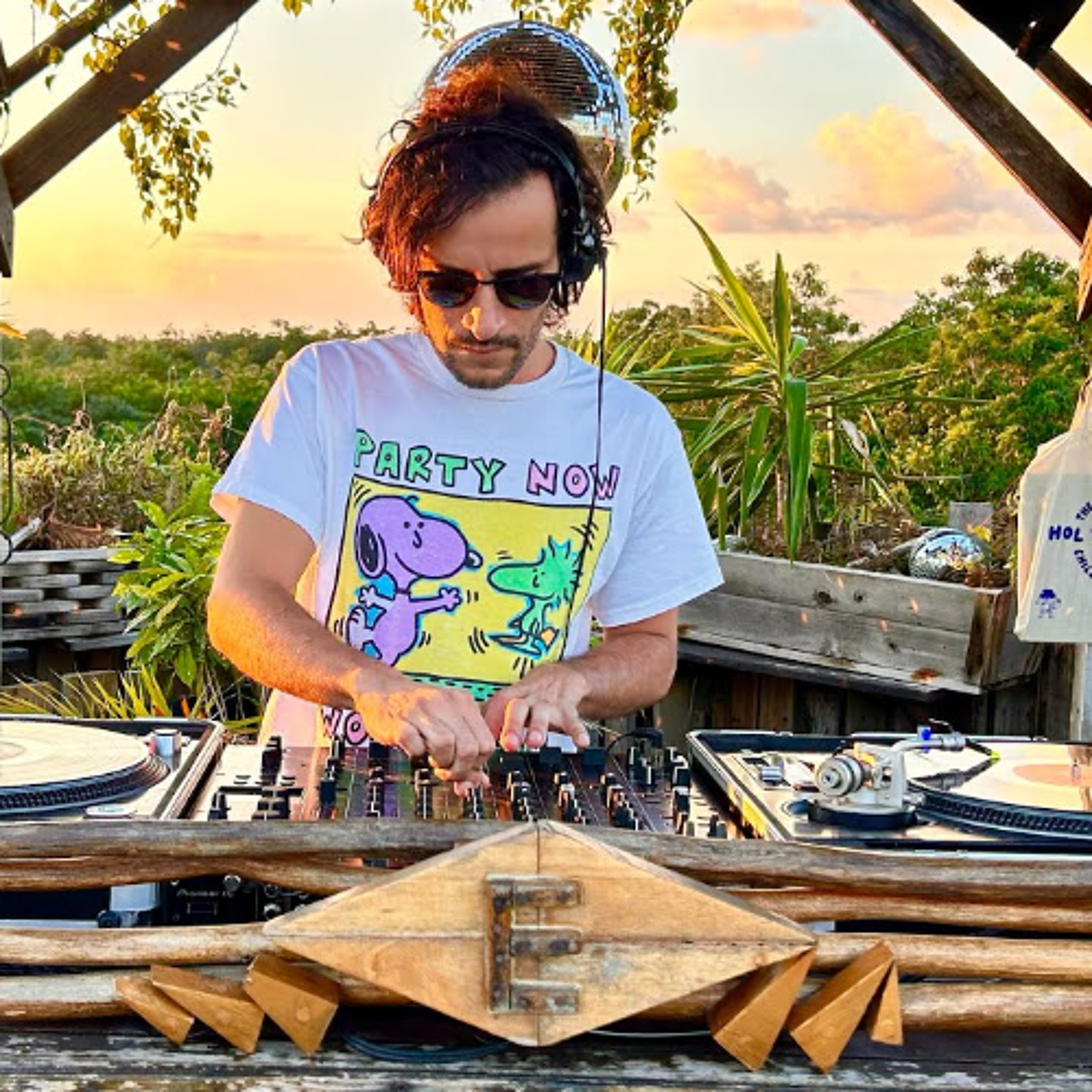 RVLVR | ONLY VINYL Deep Jazzy Vibes Sunset Mix 2024 | By  @EPHIMERATulum episode artwork