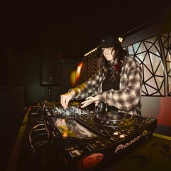 SETS & MIXES