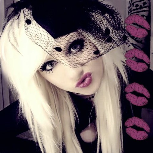 cuteslit<3 - i want ur kisses 0_o <3 (prod. rebzyyx)