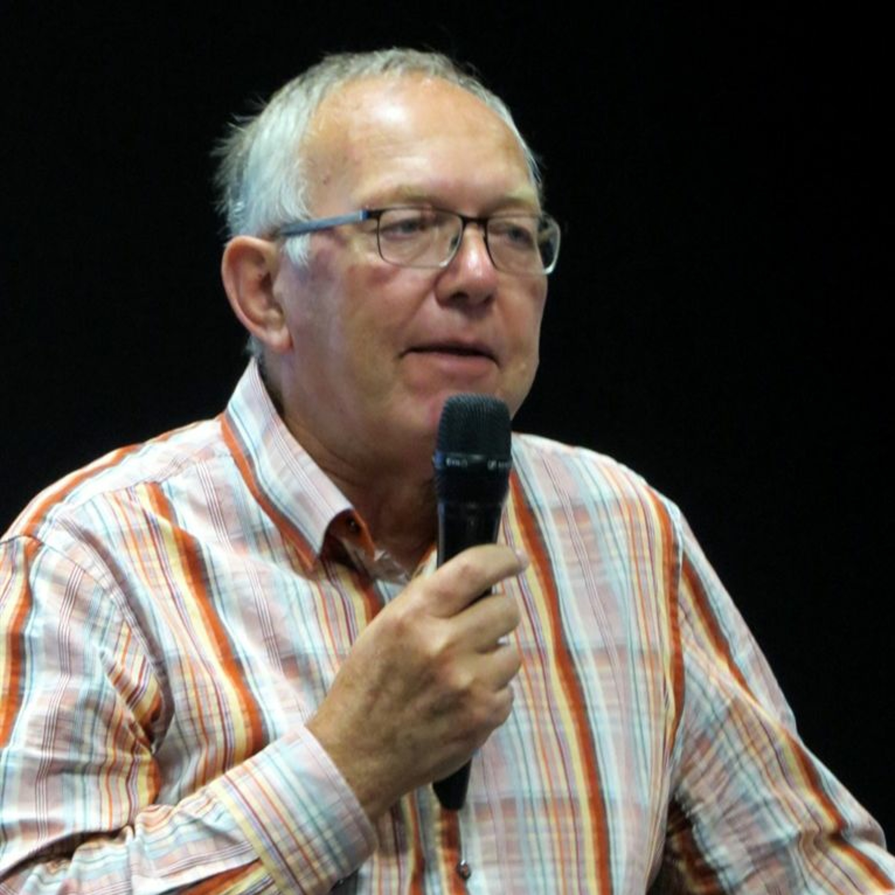 Writing family history with Bruce Ralston episode artwork
