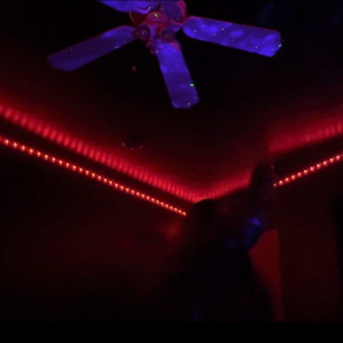 AyooLii - KEEP A TOOL