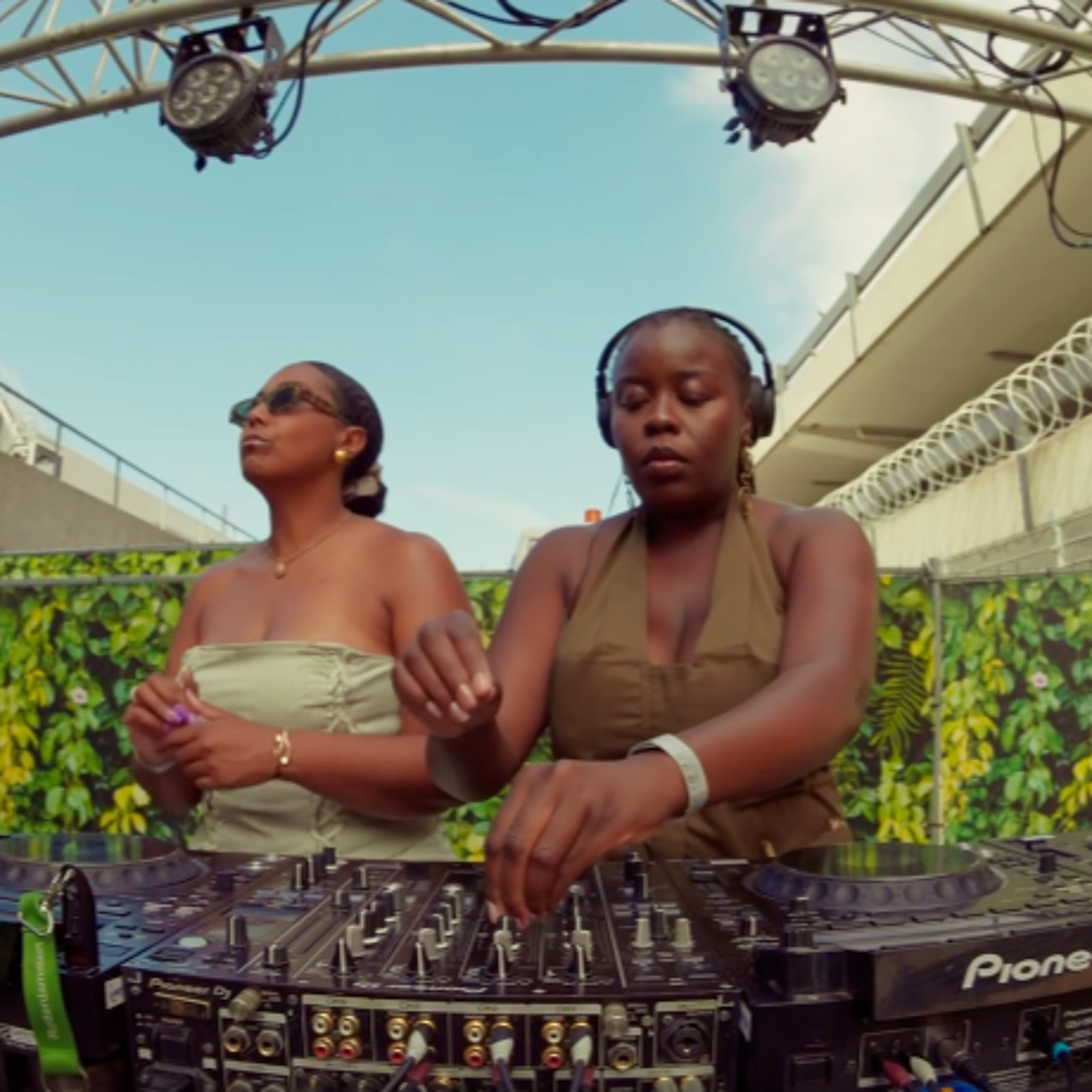 Watra Zola | Carnaval Block Party -  25th July 2026 episode artwork