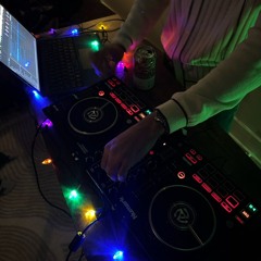 Chill Christmas House Boi