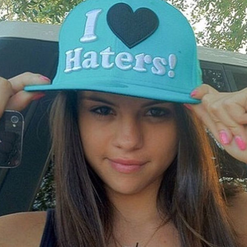 H*WK TUAH (playing games on my phone) prod. flynnst