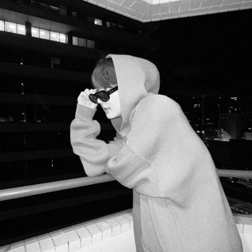 1,2,5 (ft. SnoeWite)