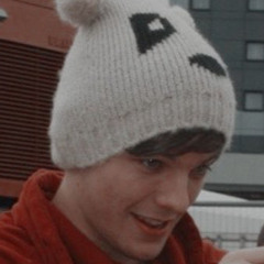 Louis Tomlinson sings you to sleep (in acapella, with rain)