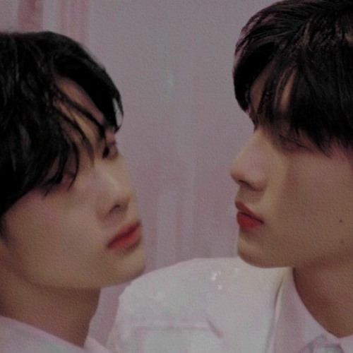 Stream 翟潇闻、R1SE周震南- 我们(2019 R1SE全国巡回演唱会重庆站) by
