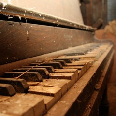 Broken Piano LoFi