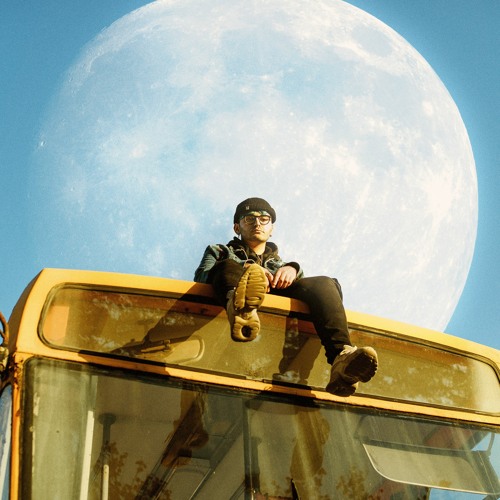 Far From The Stars [prod. Tsurreal & Alan Rodrigo]
