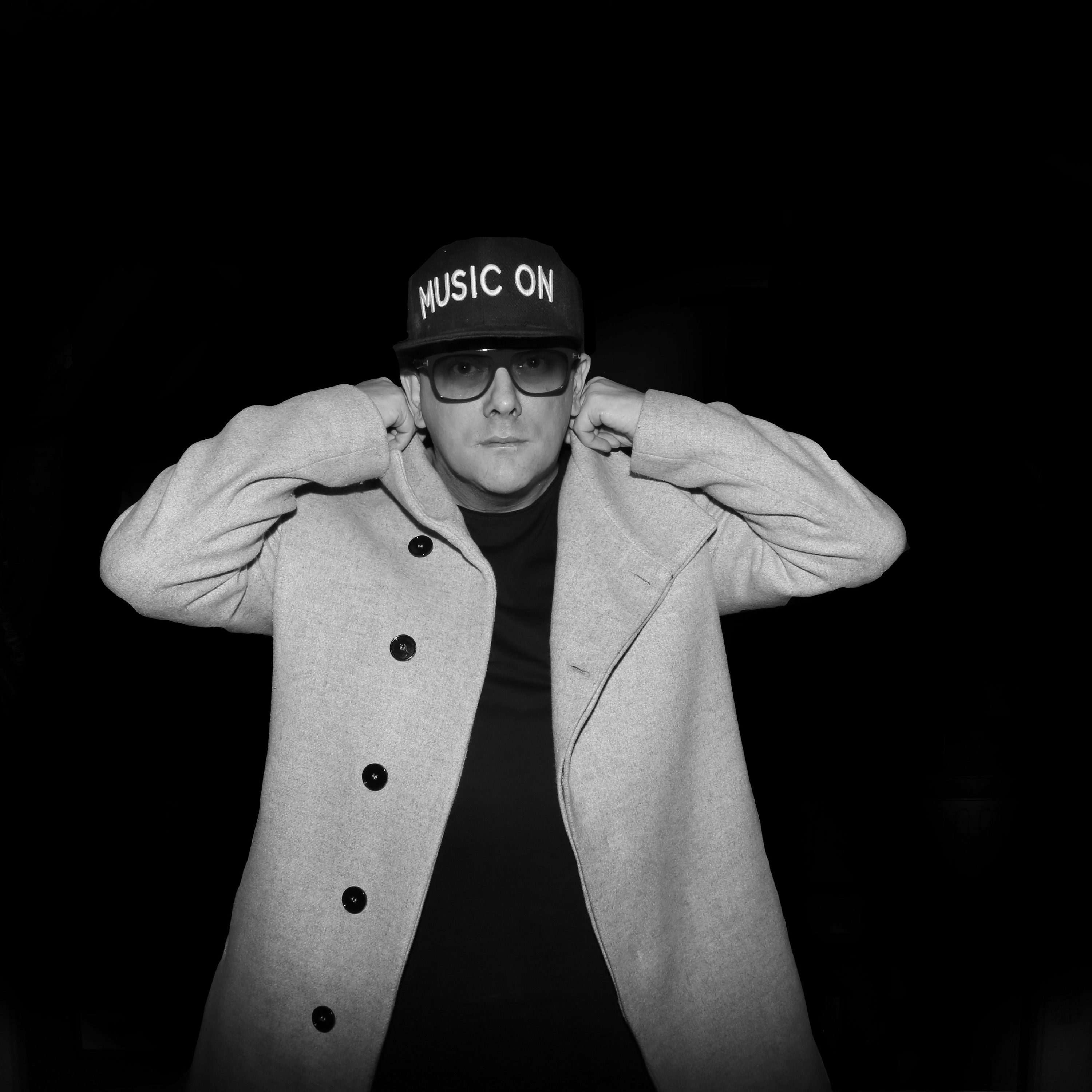 DJ FREDELUX