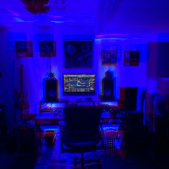 Sell The News (Demo)