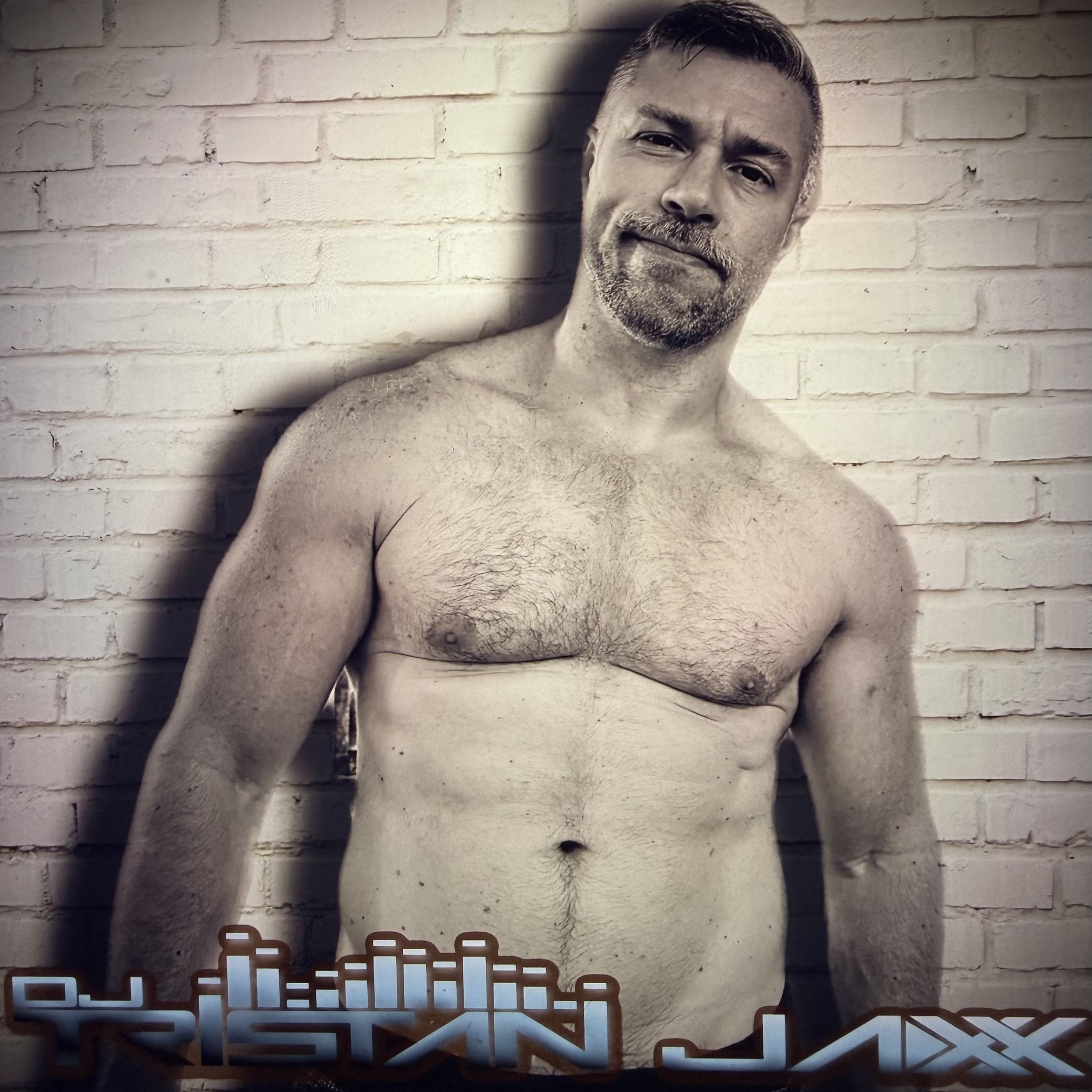 Tristan Jaxx - Maxx'd (Live Set) Tristan Jaxx - Maxx'd (Live Set)