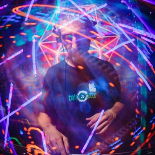 Dive In Psychedelic .WAV 150 Bpm Groovy Night Forest