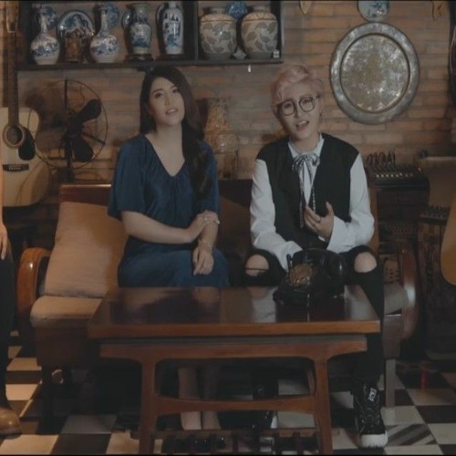 Ngôi nhà hoa hồng x Mỗi người một nơi (Mashup 7) - Vicky Nhung ft Tố Ny