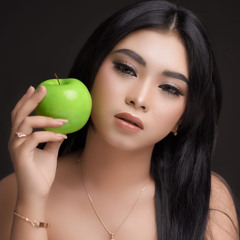 Beda Kelas (Live) [feat. Dede Risty]