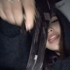 E a as Carga chora...(prod. fxel x blamecrxz)