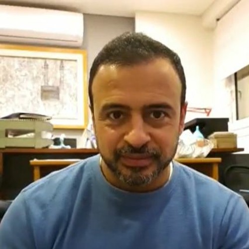 إن كنت خائفًا أن يصيبك سهم.. فقف بجوار الرامي تنجو - مصطفى حسني