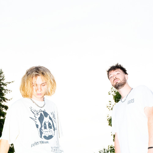 KOMODO & Redstain - MAKE A HIT!