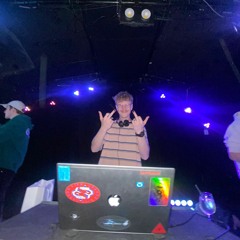 groovin' hard or hardly groovin'?