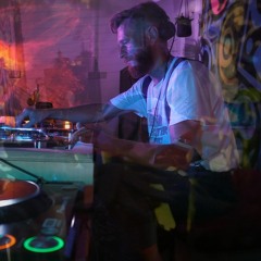 Miro sundayMusiq :: Studio Sova 010 :: WAV