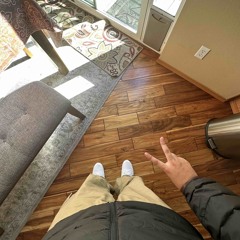 Little Bit (feat. Mukillteo)