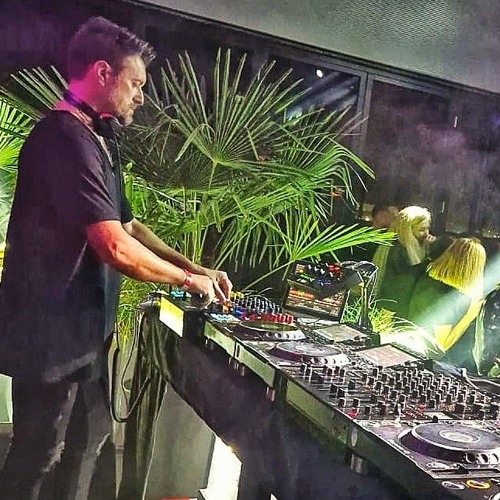 Stream Dj RAUL @ Pulse Live (Aria Rooftop) WARMUP for ARYME / 13.09. ...