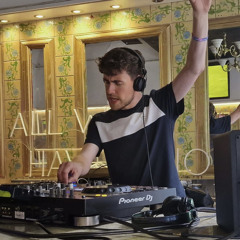 Off The Grid 002 - Stephen Adamson