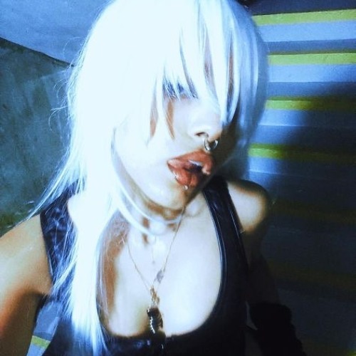 uv0 - christina (glbkns)
