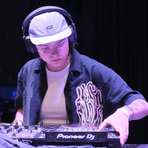 MIKKL. @ CLUB QUEER FACTORY x FENIX FESTIVAL