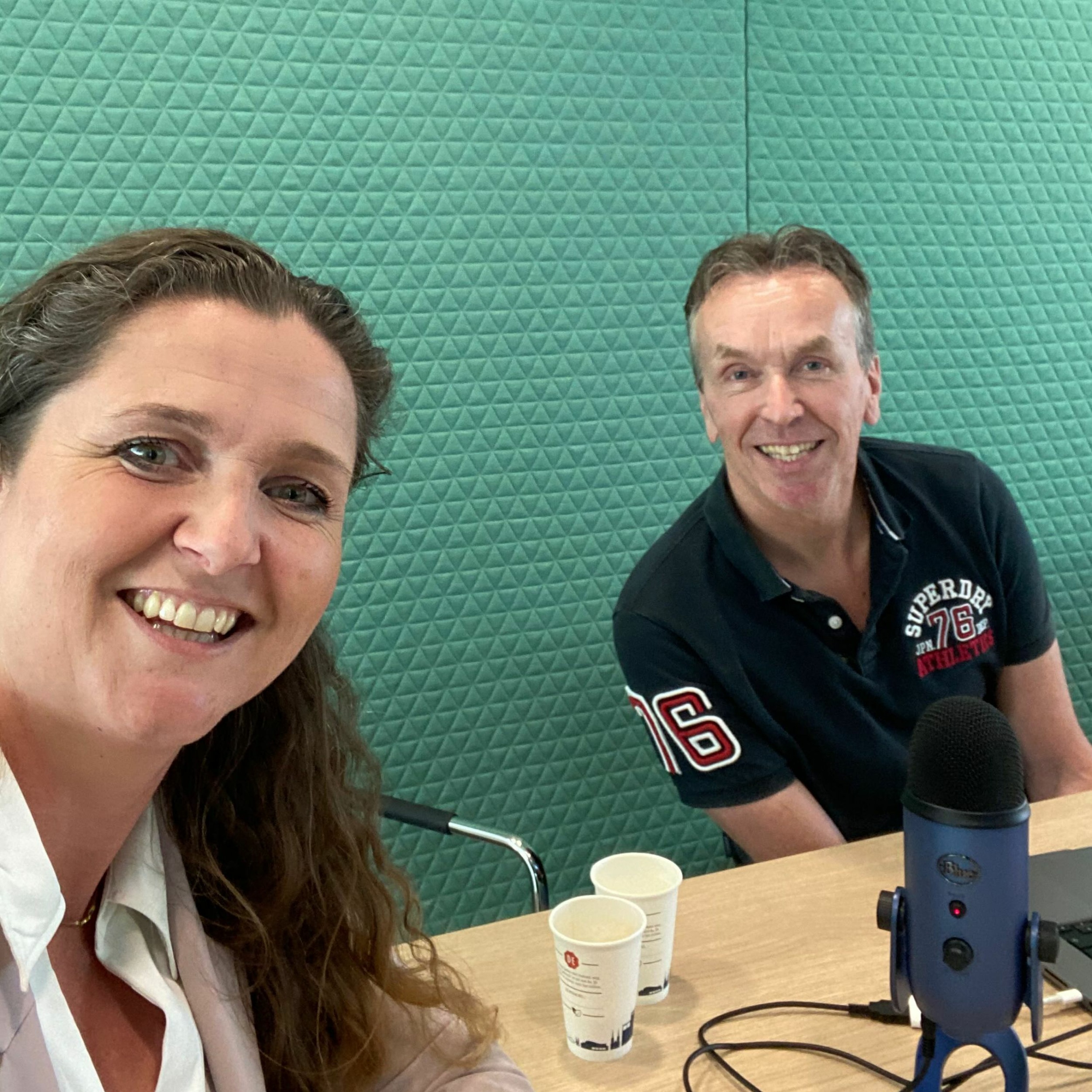 Happy People - Better Business: alles over Werkgeluk en Employee Experience