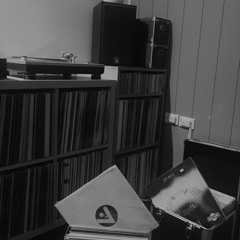 Retro 90s Vinyl Techno Mix Vol. 4