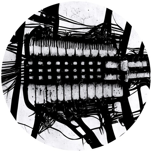 PREMIERE: Syncom Data Feat. Saara Soini - Rumpukone (Scalameriya Remix 2) [V+1001RDX]