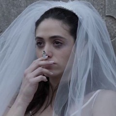 thoughts of u crying : (