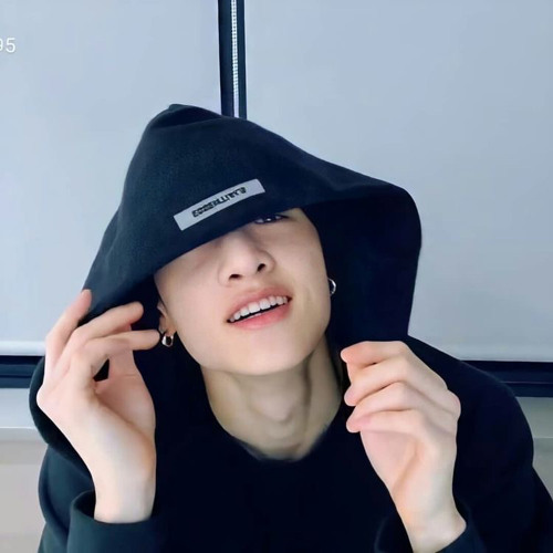 ENGLISH TIME WITH BANG CHAN (AUSTRALIAN ACCENT).mp3