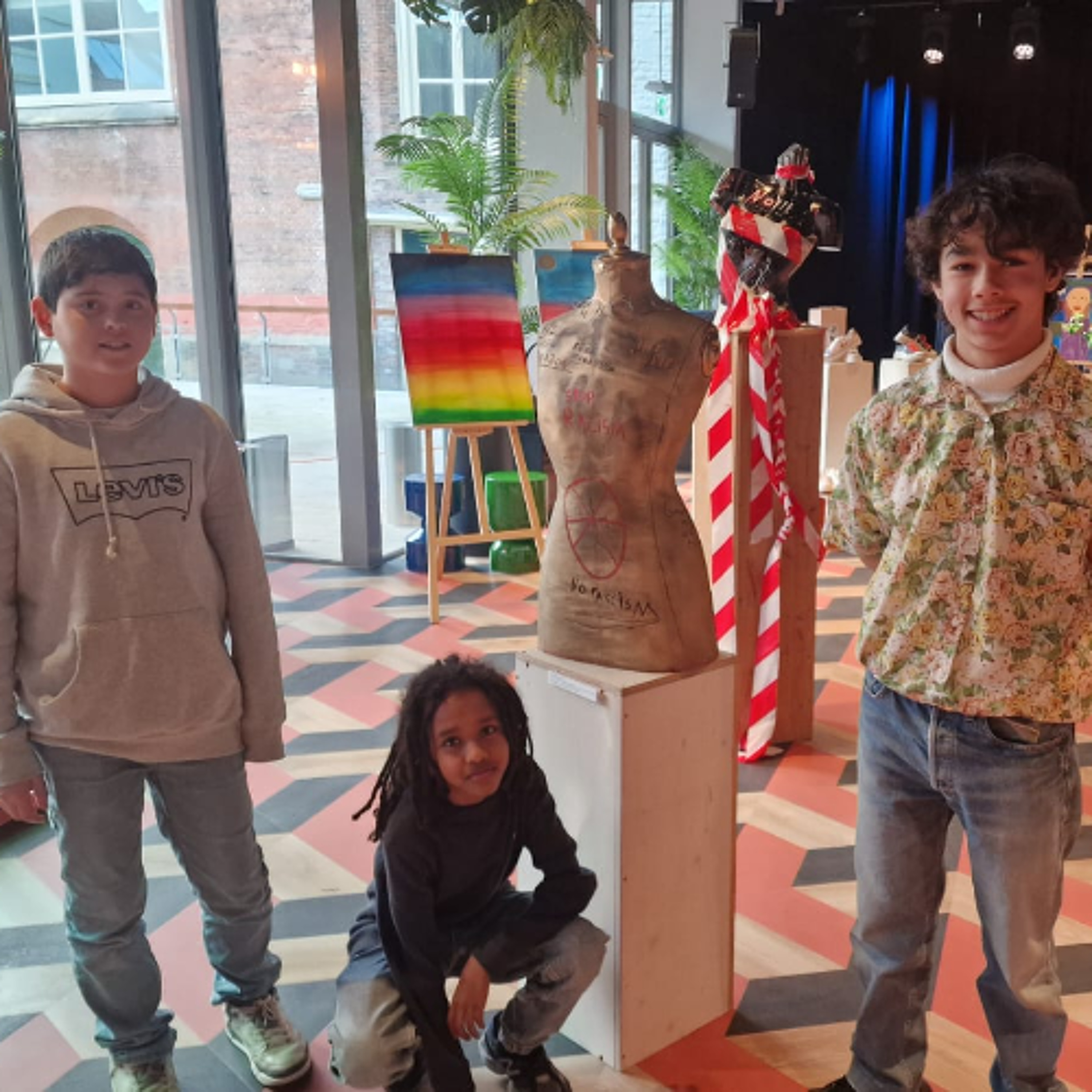 2025-12-17 Julius, Levi en Alulah over kunst maken episode artwork