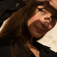 Kara-Lis Coverdale 050525