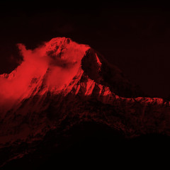 HIMALAYA (feat. HYUN)