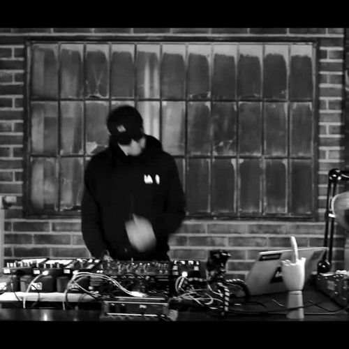 Alfred Heinrichs - Keep on talking to me Live Remix