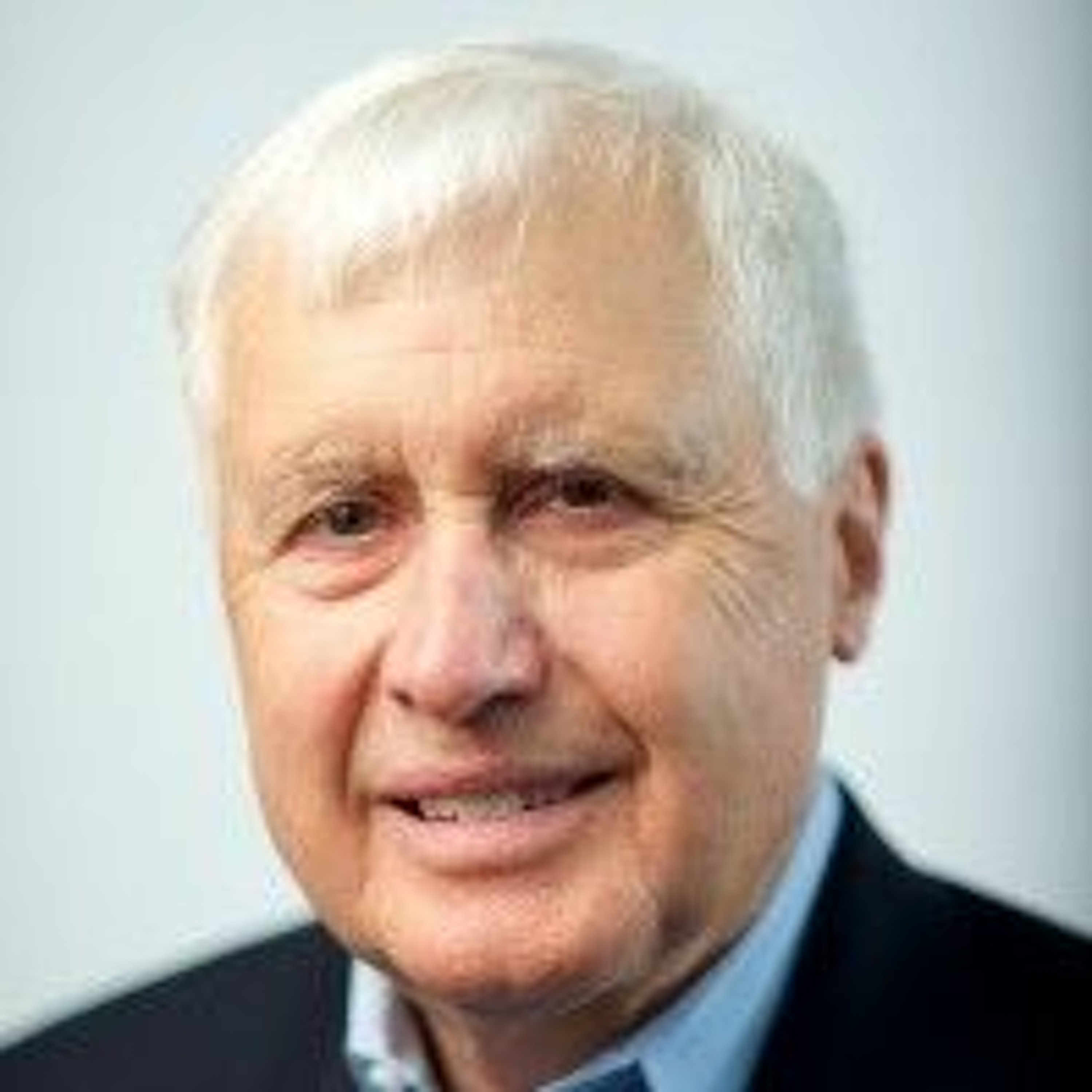 Christopher Jones | What to Do About Russia? Russia, the EU, and the International System