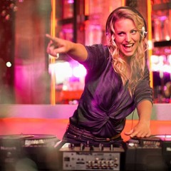 Nur Lieder mit Frauen Namen