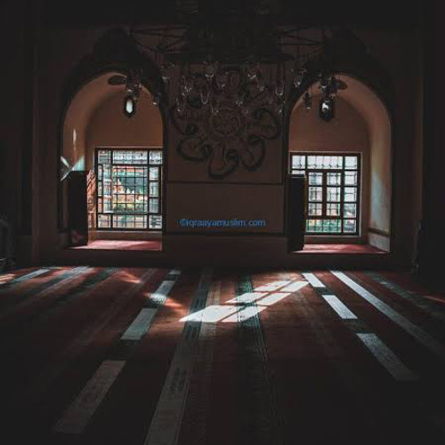 ولقد فتنا قبلهم قوم فرعون | سورة الدخان