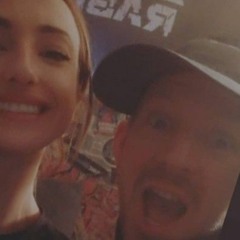 Williges Stampfen und Ballern