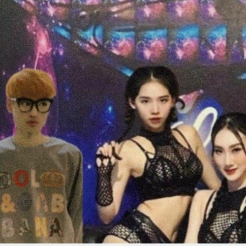 - Khuôn Mặt Đáng Thương Remix  Sơn Tùng MTP  NHẠC HOT TIK TOK  SHARK REMIX²  .mp3