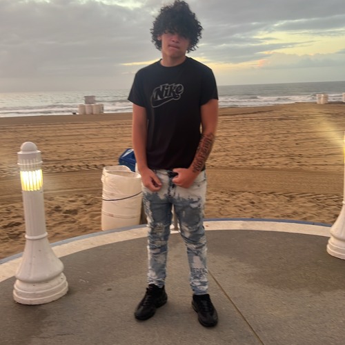 Goofy | made on the Rapchat app (prod. by omgivaaa2x)