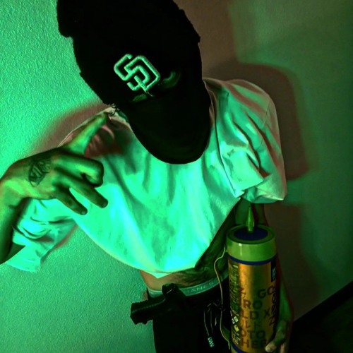 HALFDEAD -NEVER SLIPPIN (prod.brokenstarr)