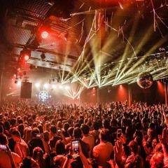 Altruism Label Night warm up set