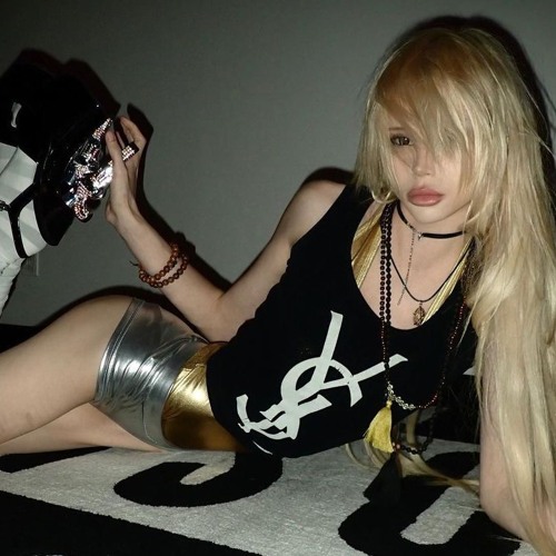 1oneam - chain smoker