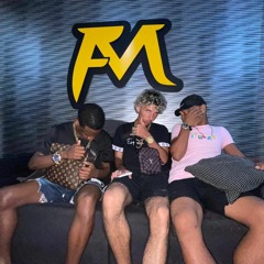 MC VICK & MC 2M - SÓ VOU REBOLAR GOSTOSO PROS MENOR Q  TÁ DE PEÇA X SEGURA O MEU FUZIL [ DJ BRAZAO ]